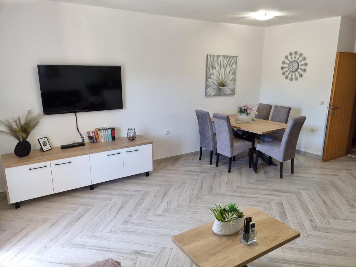 Apartments Ledic Крвавица Экстерьер фото