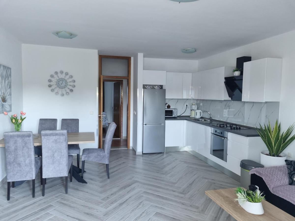Apartments Ledic Крвавица Экстерьер фото